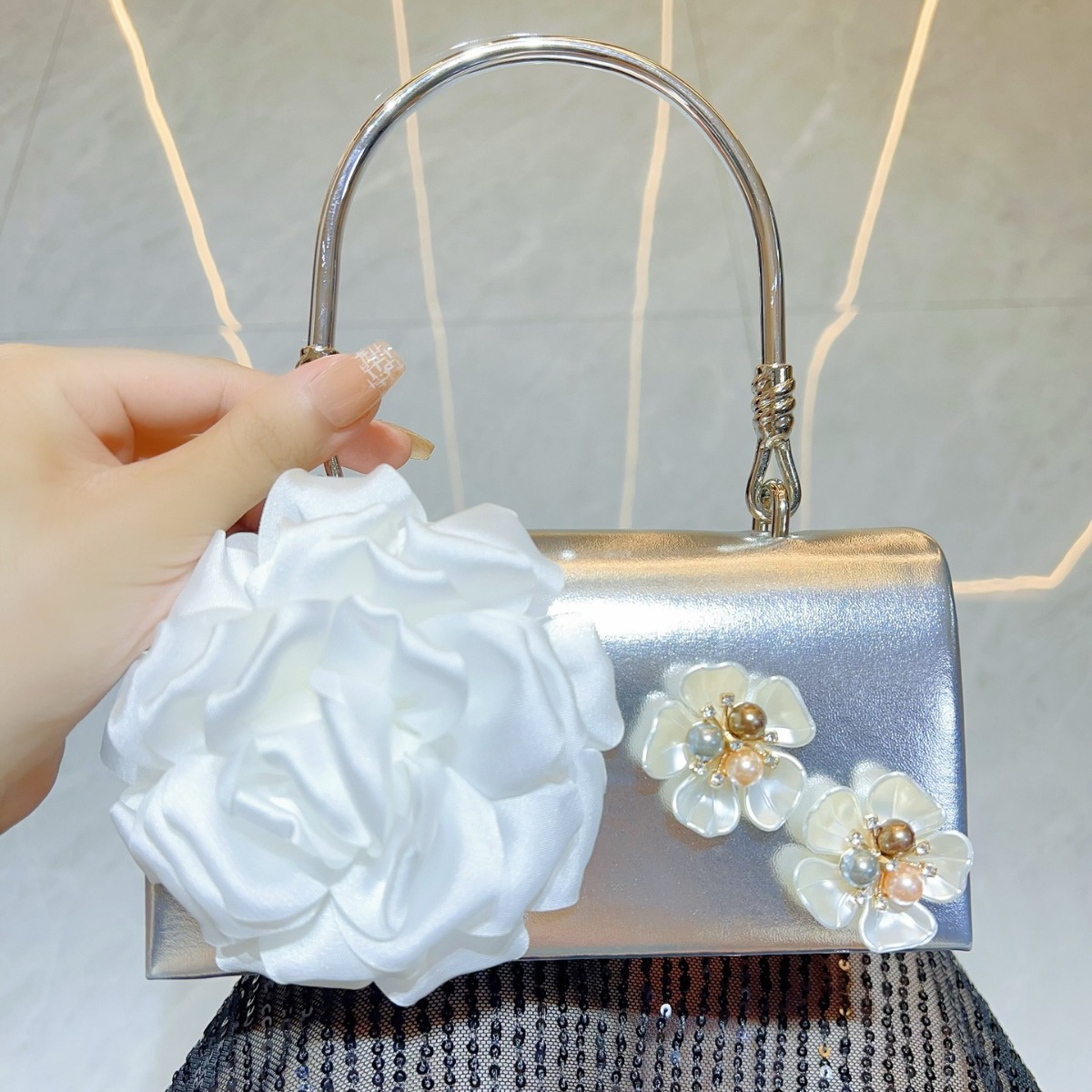 Luxury Gold 3D Flower Clutch B - Luxury Bags Gold ulasan dan harga